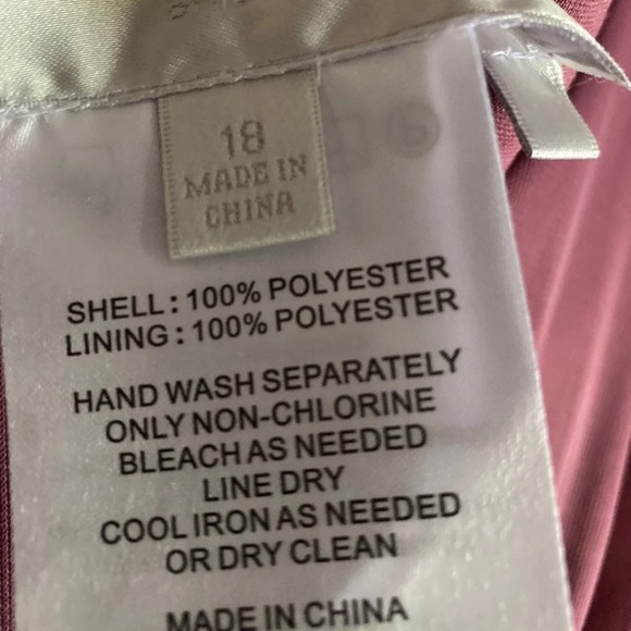 David’s bridal size 18 gown! Worn once! - Picture 3 of 4